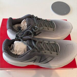 New Balance 1080 v14Gray and White Athletic Shoes